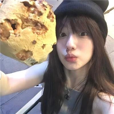 小河亲过我的脸
